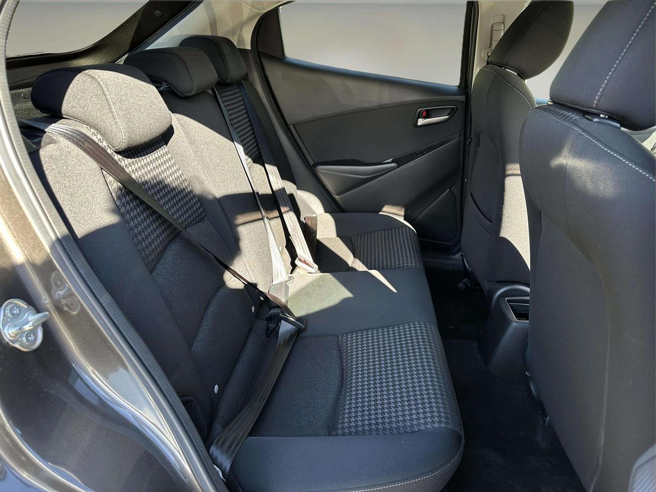 2017 Mazda Demio