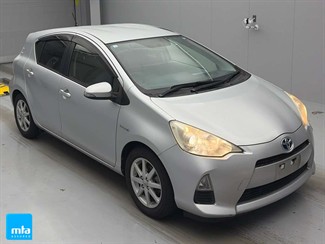 2013 Toyota AQUA - Thumbnail