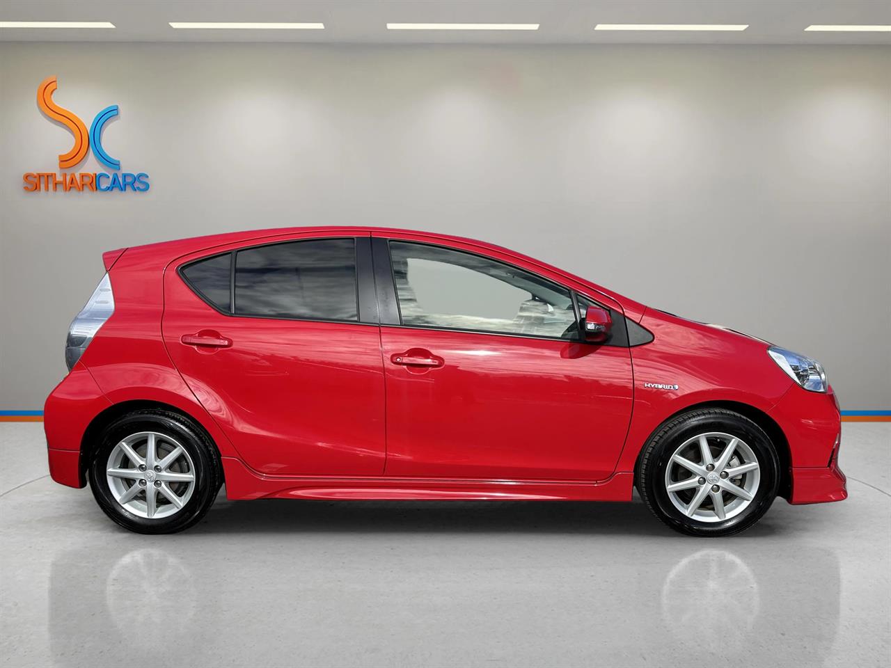 2013 Toyota AQUA