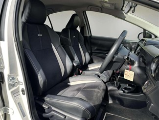 2014 Toyota AQUA - Thumbnail