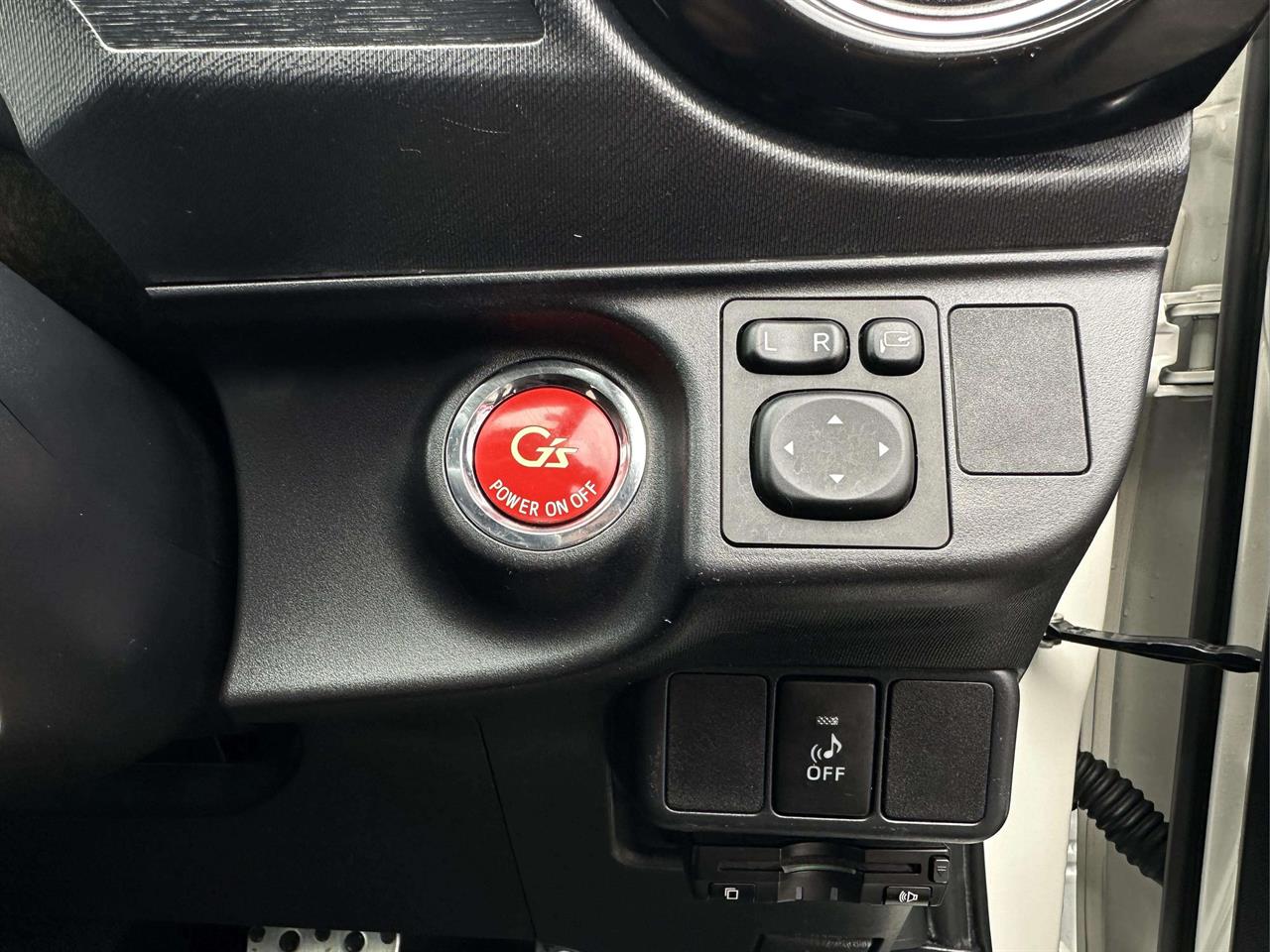 2014 Toyota AQUA