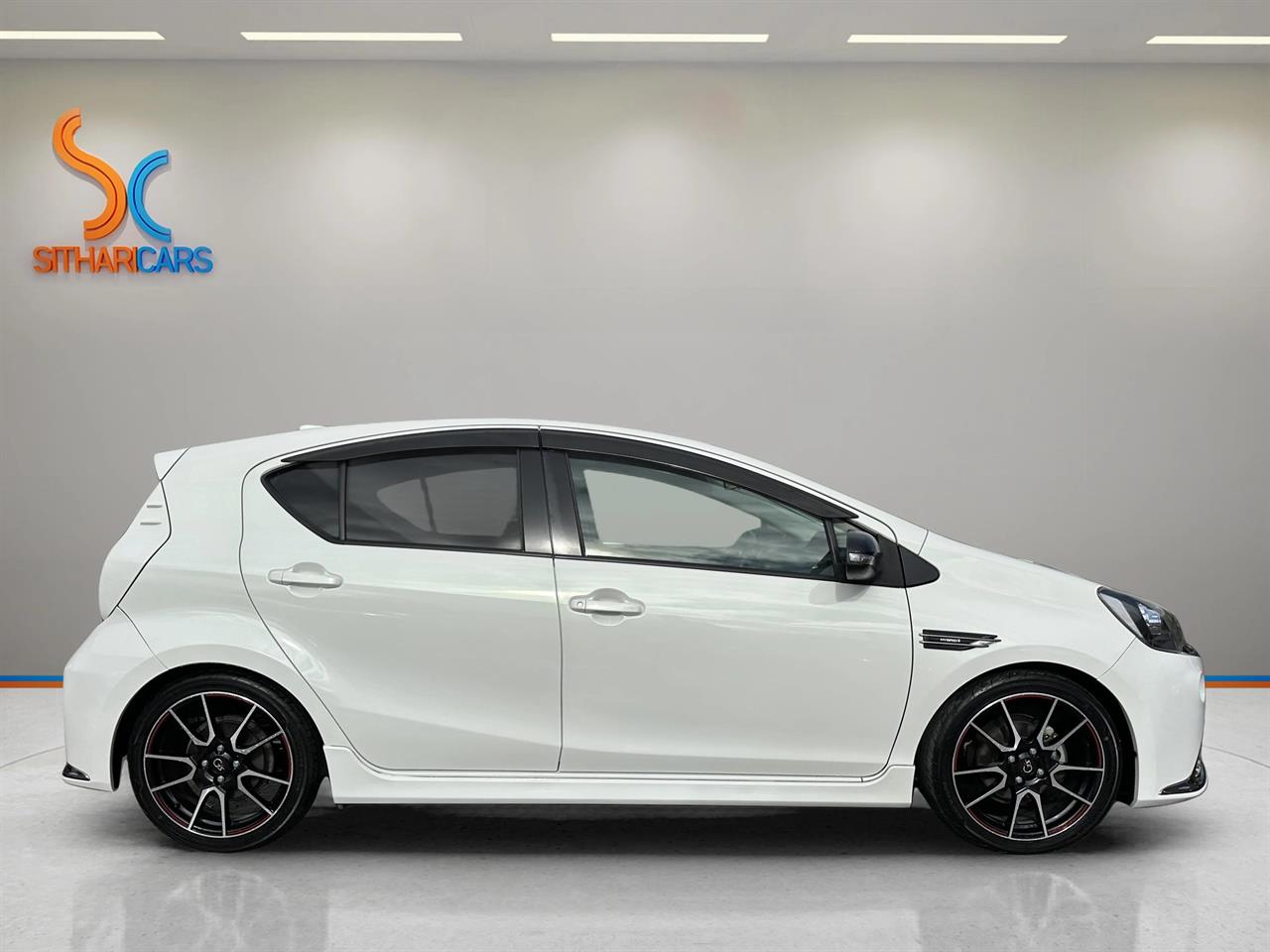 2014 Toyota AQUA