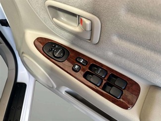 2004 Toyota Altezza - Thumbnail