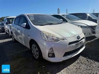 2012 Toyota AQUA - Thumbnail
