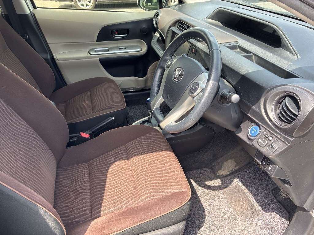 2012 Toyota AQUA