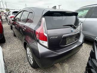 2015 Toyota AQUA - Thumbnail