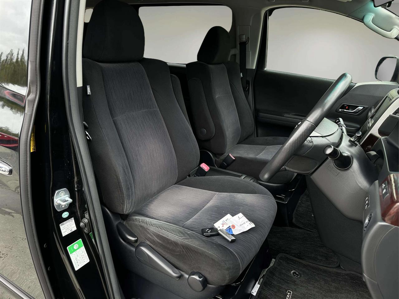 2012 Toyota VELLFIRE