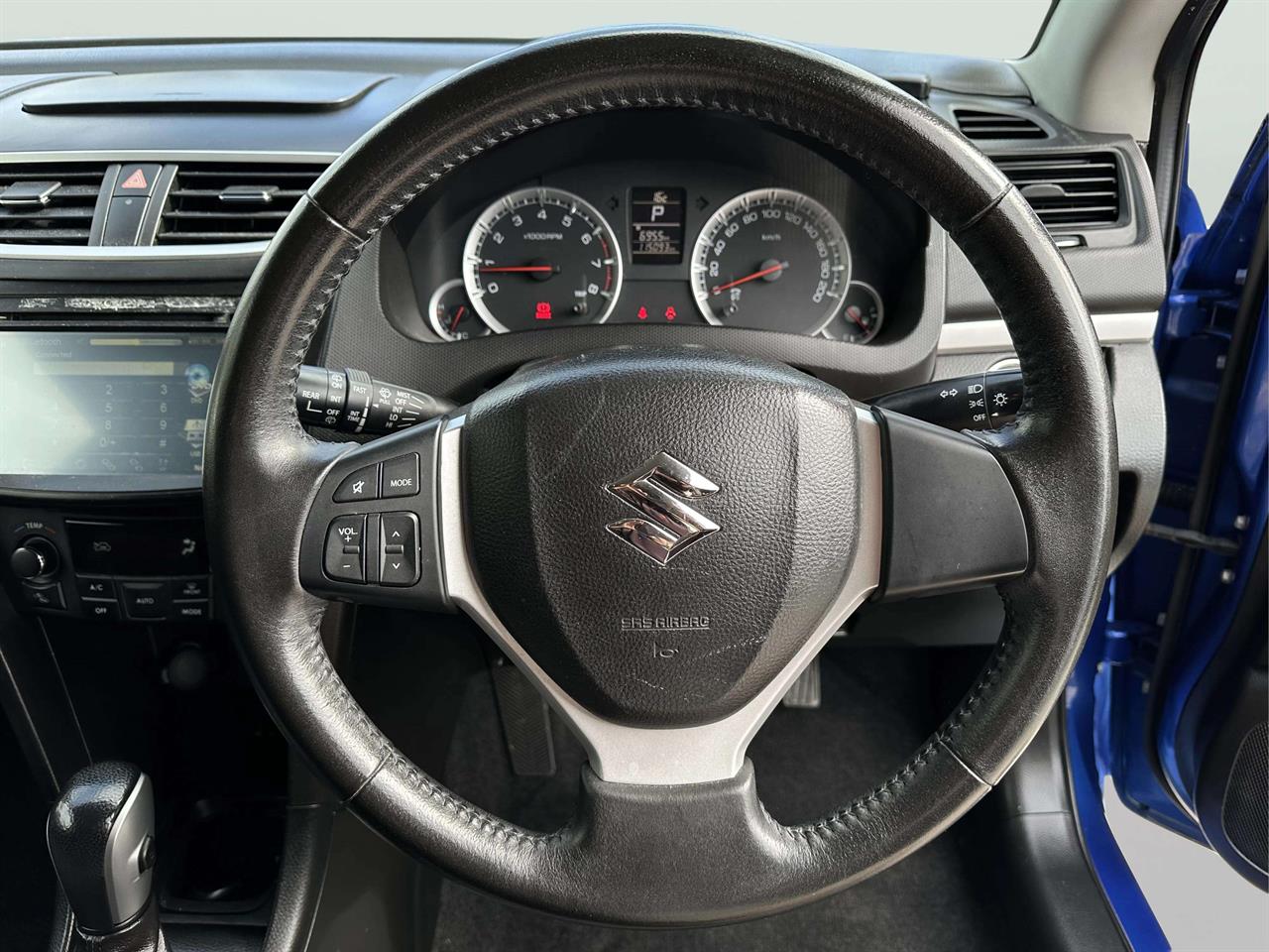 2011 Suzuki SWIFT