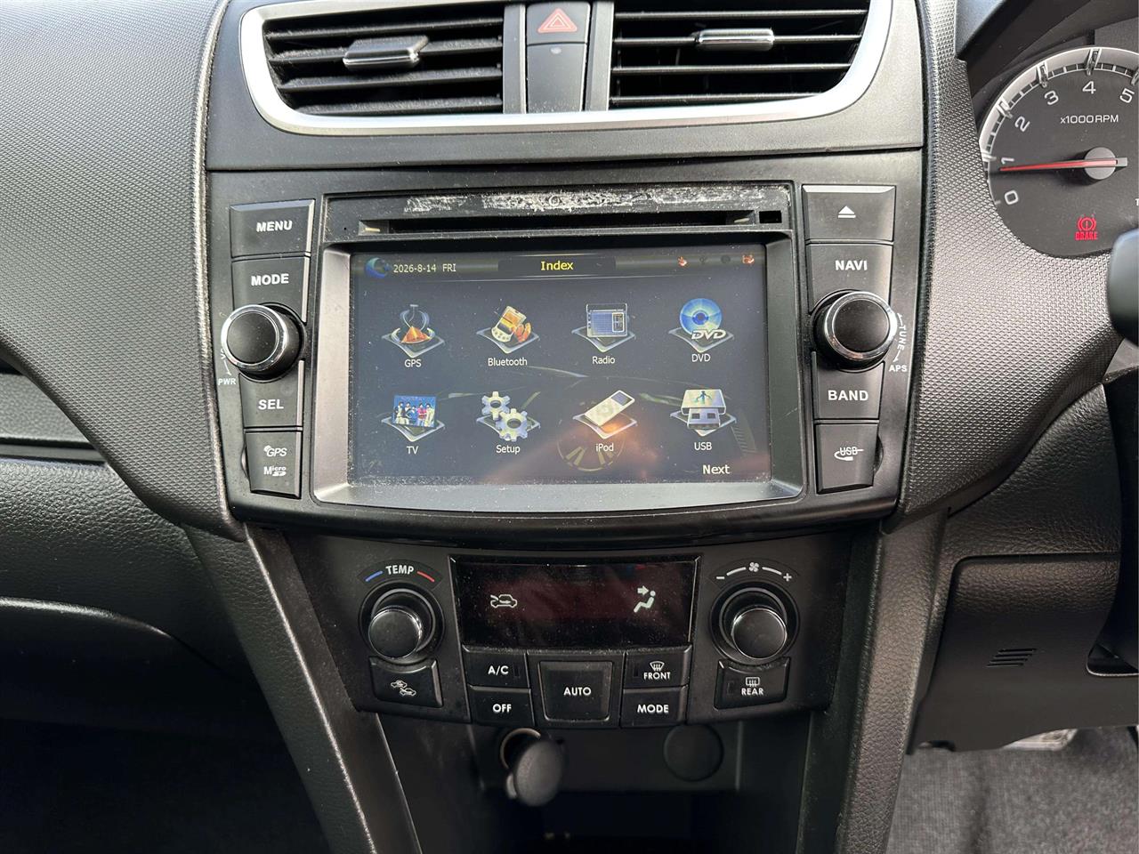 2011 Suzuki SWIFT