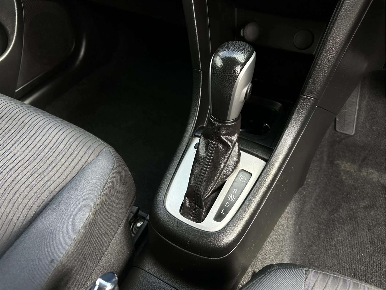 2011 Suzuki SWIFT
