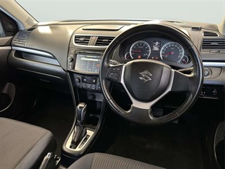2011 Suzuki SWIFT - Thumbnail