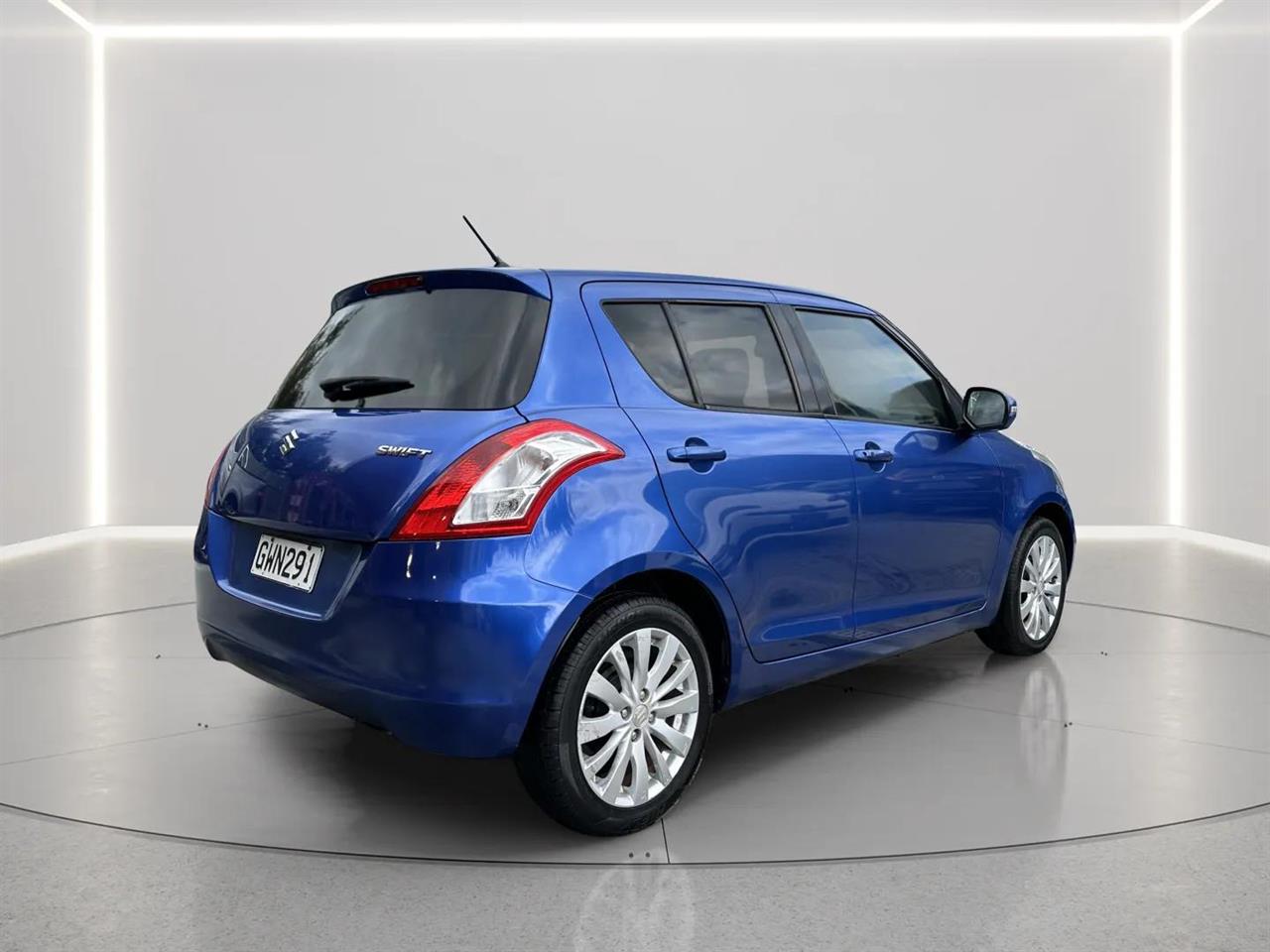 2011 Suzuki SWIFT