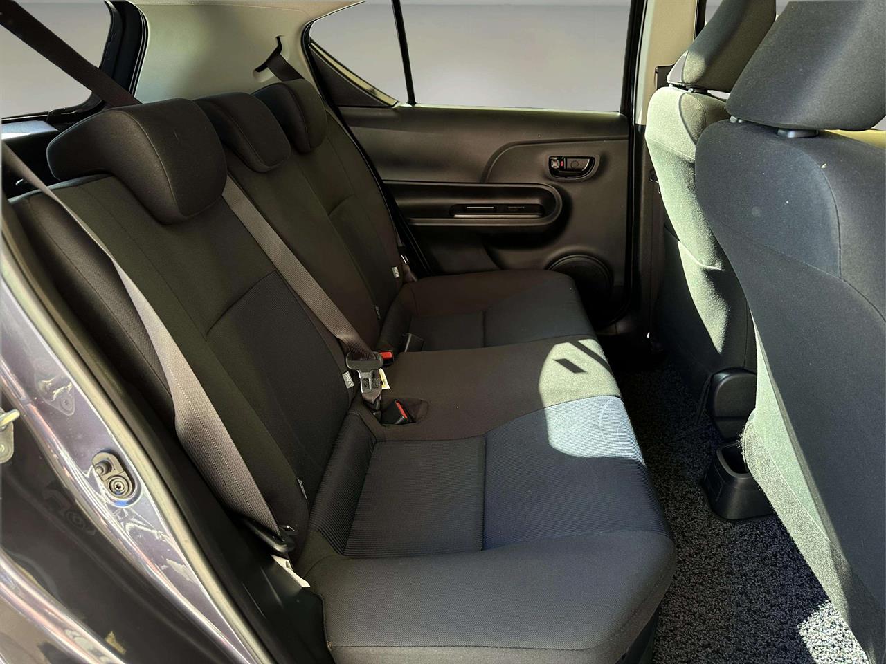 2015 Toyota AQUA