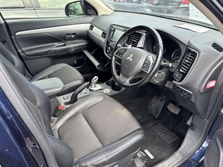 2014 Mitsubishi Outlander - Thumbnail