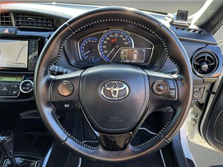 2015 Toyota Corolla - Thumbnail