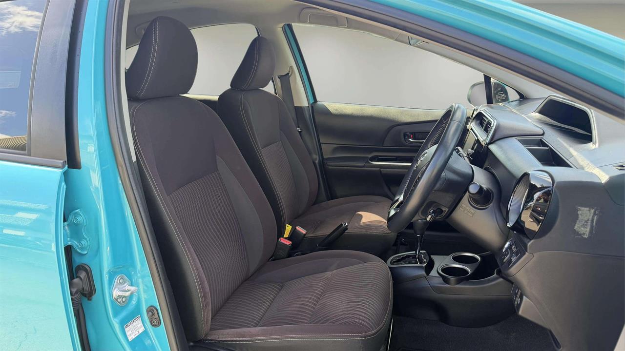 2017 Toyota AQUA