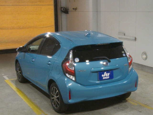 2017 Toyota AQUA