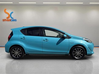 2017 Toyota AQUA - Thumbnail