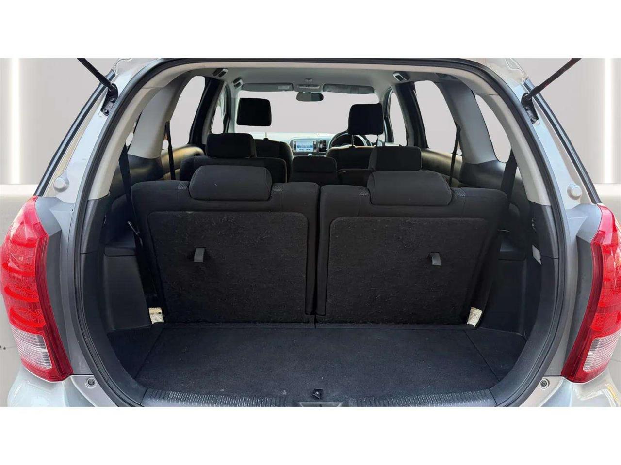 2005 Toyota WISH