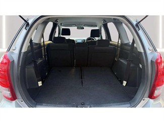 2005 Toyota WISH - Thumbnail