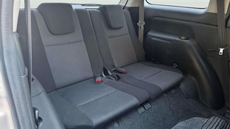 2005 Toyota WISH - Thumbnail