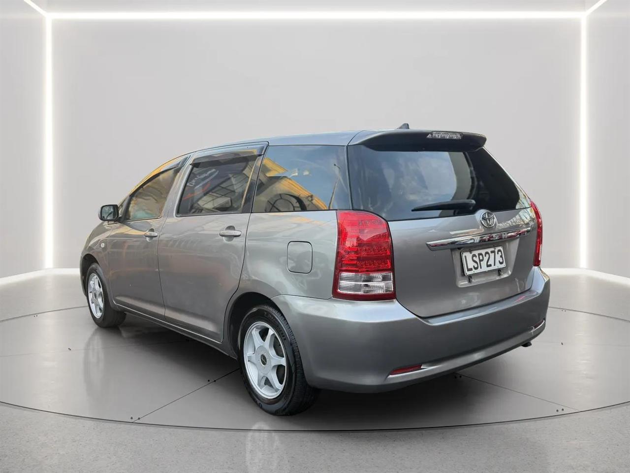 2005 Toyota WISH