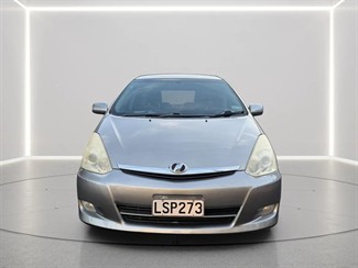 2005 Toyota WISH - Thumbnail