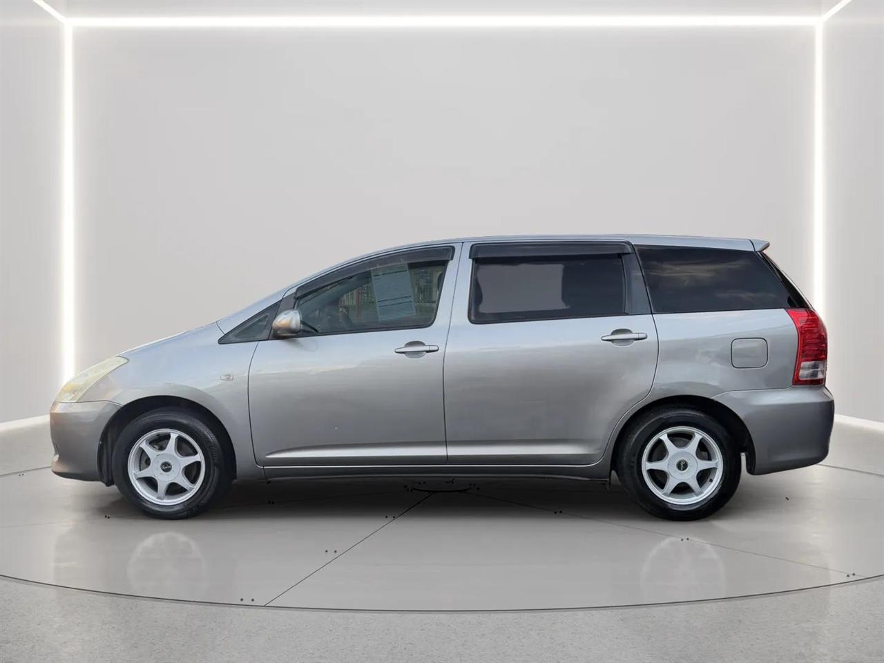 2005 Toyota WISH