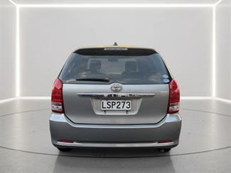2005 Toyota WISH - Thumbnail