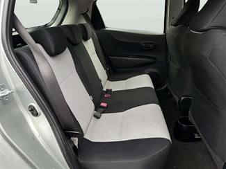 2013 Toyota Yaris - Thumbnail