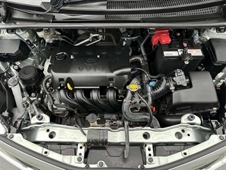 2013 Toyota Yaris - Thumbnail