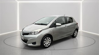 2013 Toyota Yaris - Thumbnail