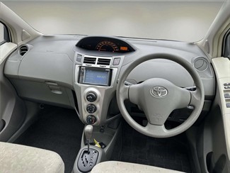 2008 Toyota Vitz - Thumbnail