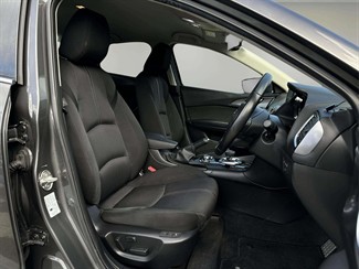 2016 Mazda Axela - Thumbnail