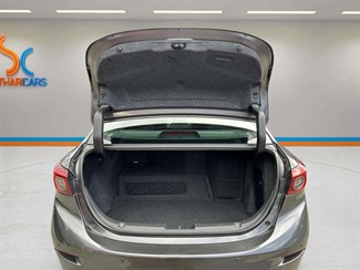 2016 Mazda Axela - Thumbnail