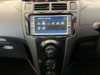 2006 Toyota Vitz - Thumbnail