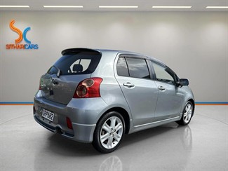 2006 Toyota Vitz - Thumbnail