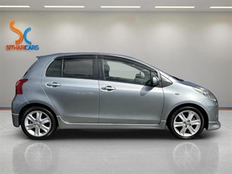 2006 Toyota Vitz - Thumbnail