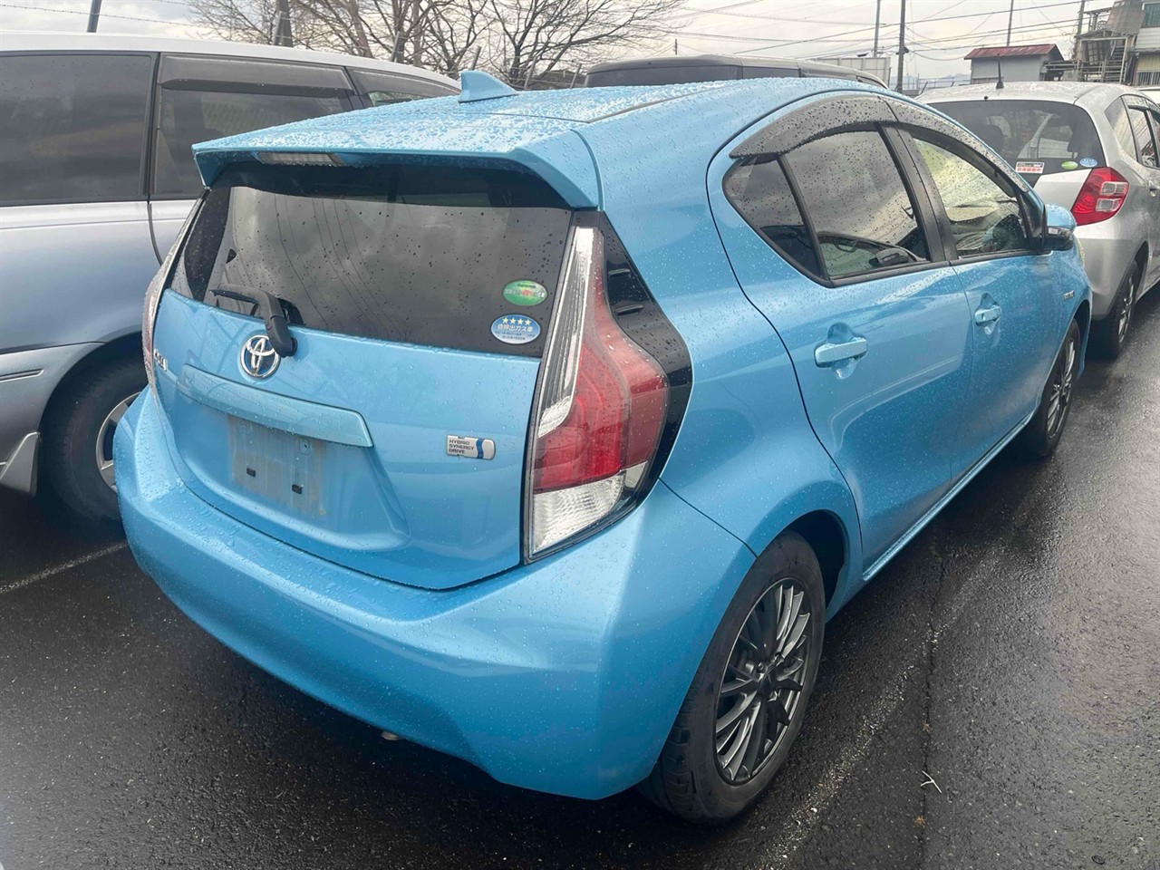 2015 Toyota AQUA