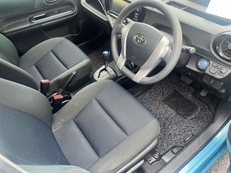 2015 Toyota AQUA - Thumbnail