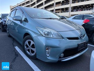 2013 Toyota Prius - Thumbnail