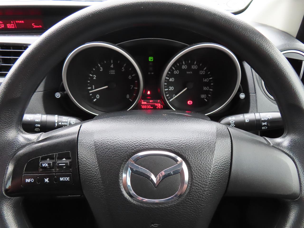 2012 Mazda Premacy