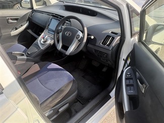 2014 Toyota Prius - Thumbnail