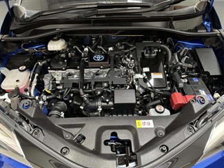 2021 Toyota C-HR - Thumbnail