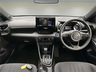 2020 Toyota Yaris - Thumbnail
