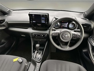 2020 Toyota Yaris - Thumbnail