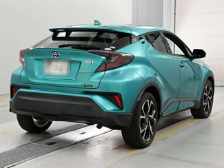 2017 Toyota C-HR - Thumbnail