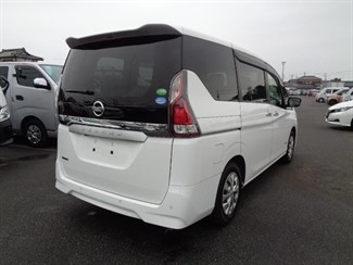 2019 Nissan Serena - Thumbnail