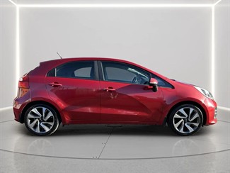 2015 Kia Rio - Thumbnail