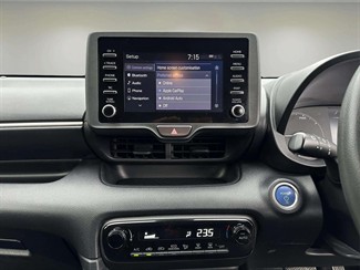 2021 Toyota Yaris - Thumbnail